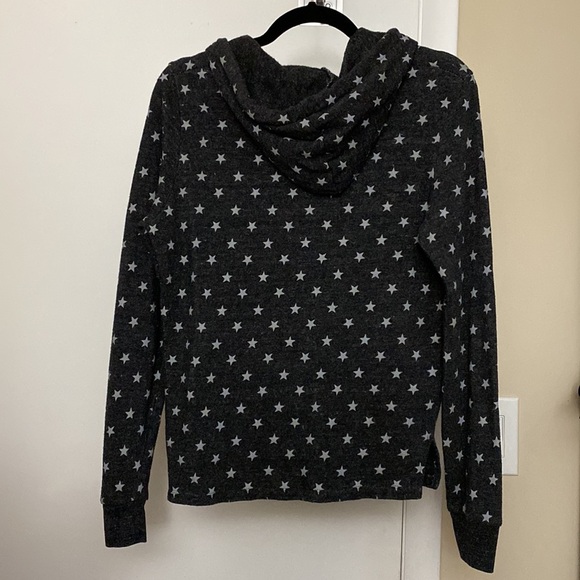 Alternative Gray Hoodie with Stars Size Medium - Picture 5 of 5